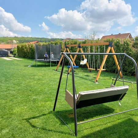 Aria Lux Apartmani Врдник Экстерьер фото