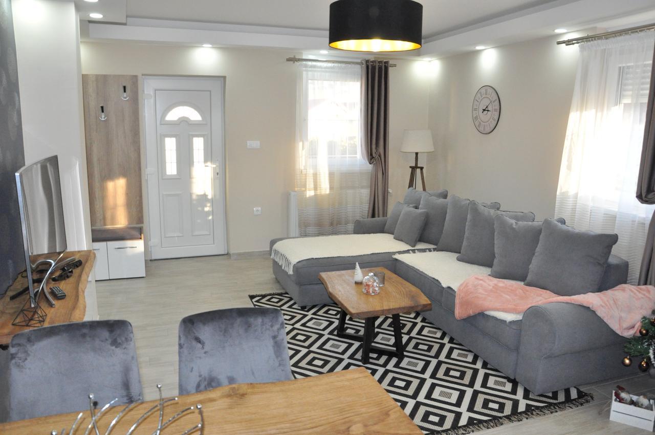 Aria Lux Apartmani Врдник Экстерьер фото